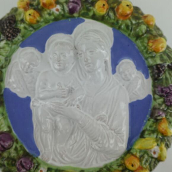 Italian Mary & Jesus with Angels Round Wall Plaque with Fruit Border - Picture 9 of 13